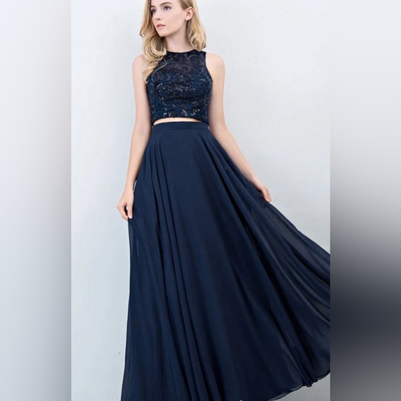 Prom Dress,Navy,2-piece,taffeta skirt, appliqué beaded top,NWT,Size 11, Gorg. - Picture 6 of 6